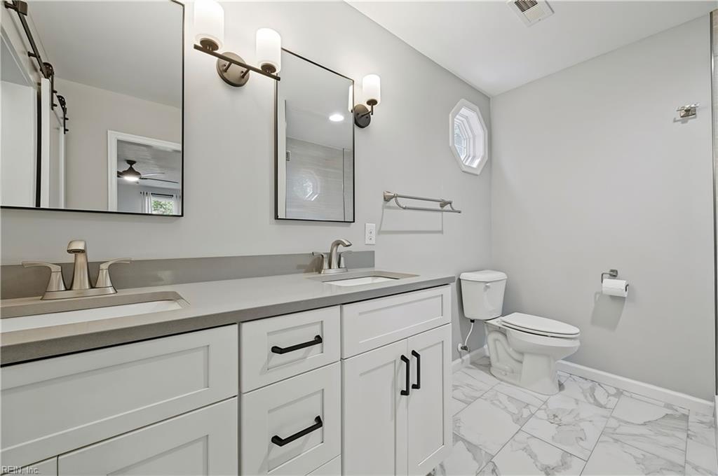 602 Lake Dale Way Yorktown VA 23693