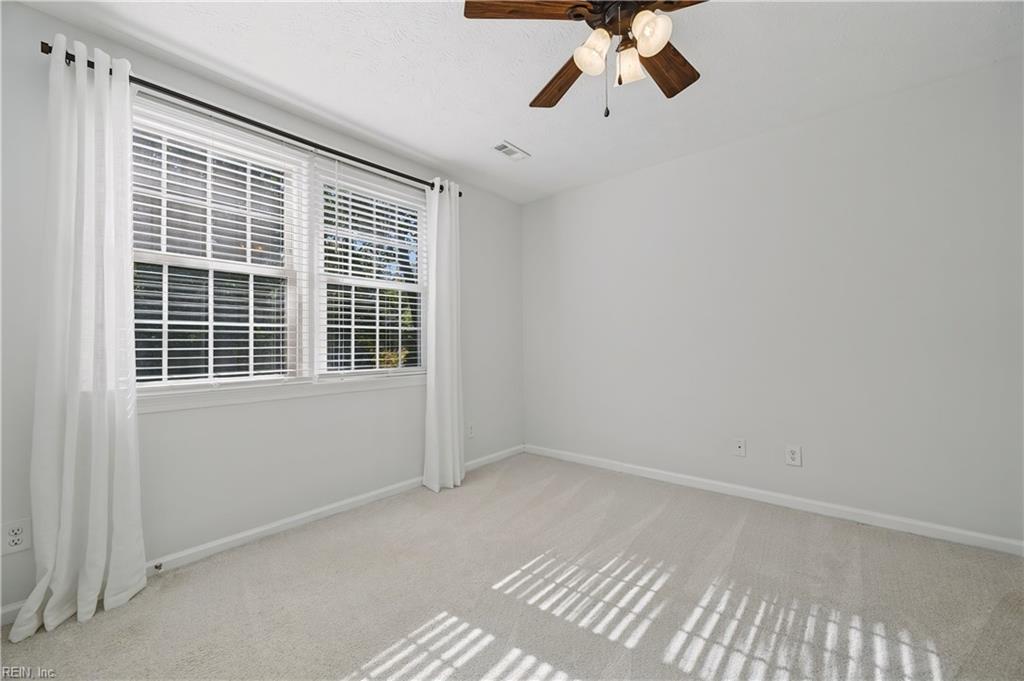 602 Lake Dale Way Yorktown VA 23693