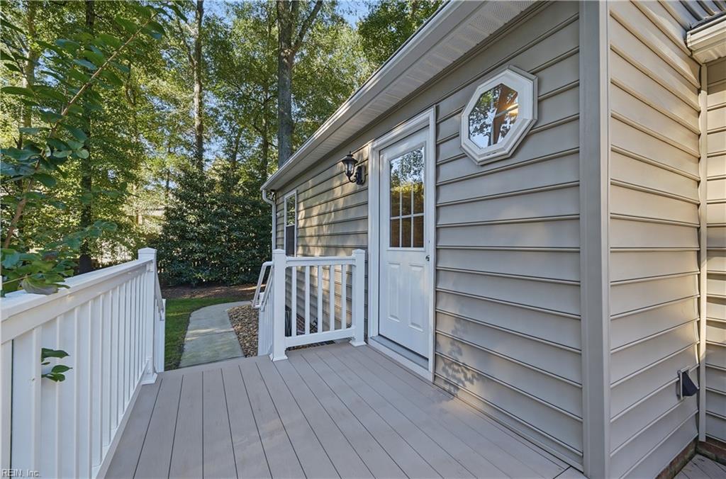 602 Lake Dale Way Yorktown VA 23693