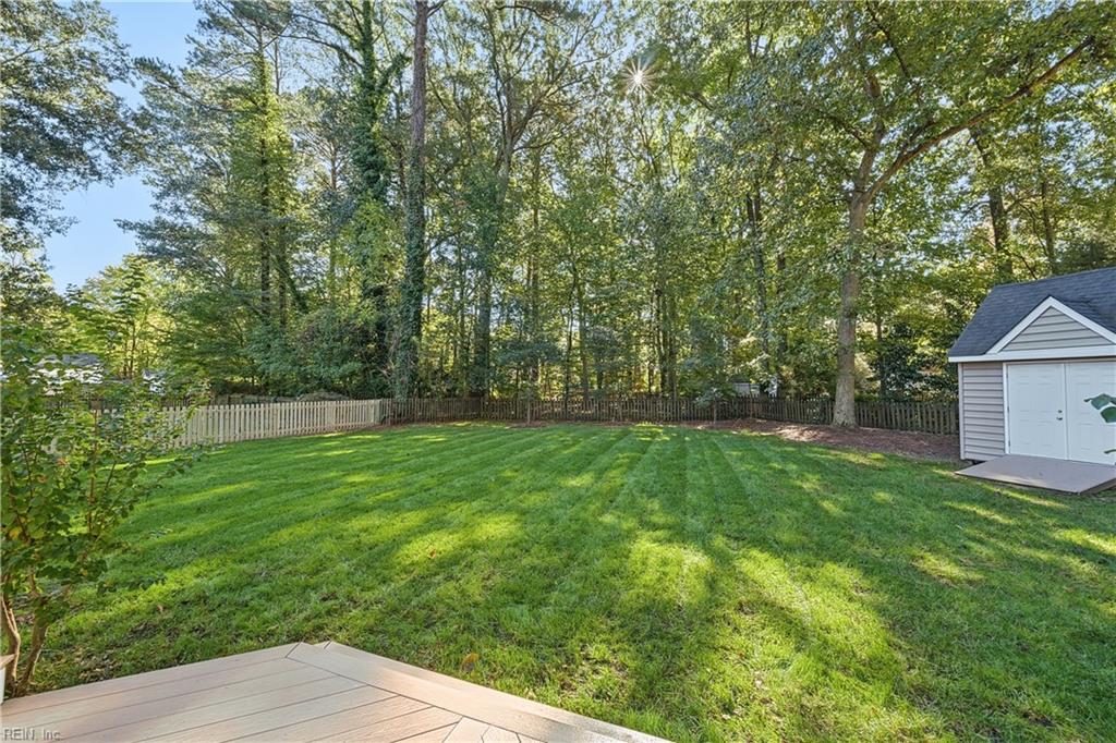 602 Lake Dale Way Yorktown VA 23693