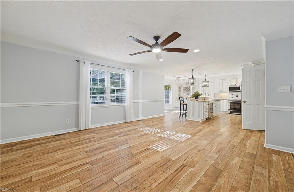 602 Lake Dale Way Yorktown VA 23693