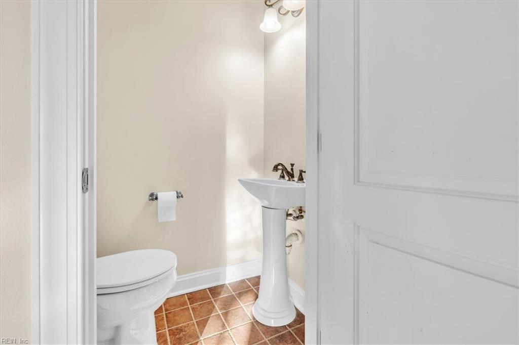 16 Ferguson Cove Newport News VA 23606