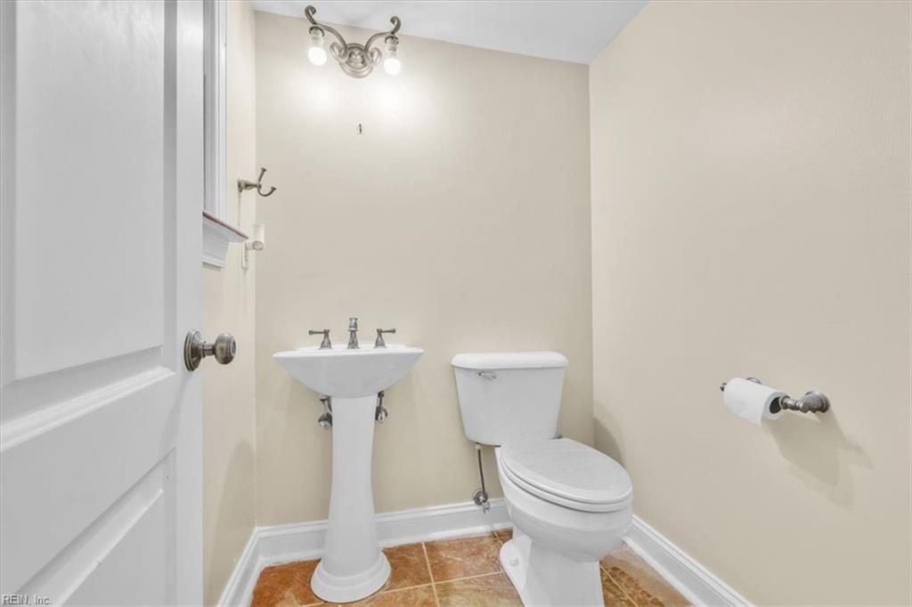 16 Ferguson Cove Newport News VA 23606