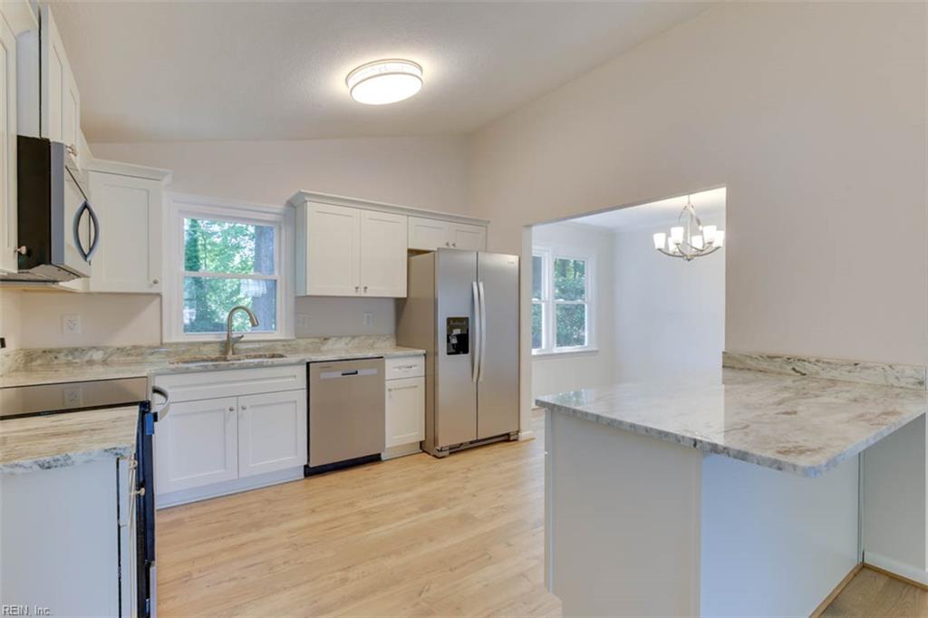 1014 E Russell Court Newport News VA 23605