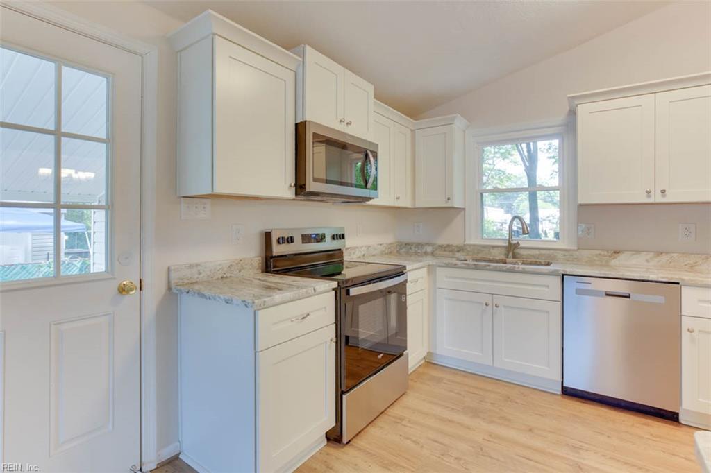 1014 E Russell Court Newport News VA 23605