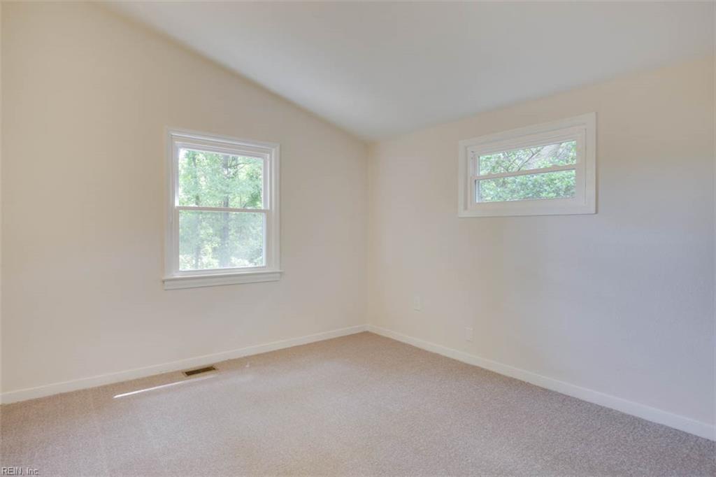 1014 E Russell Court Newport News VA 23605
