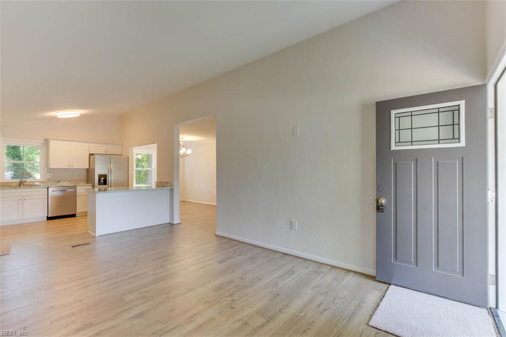 1014 E Russell Court Newport News VA 23605
