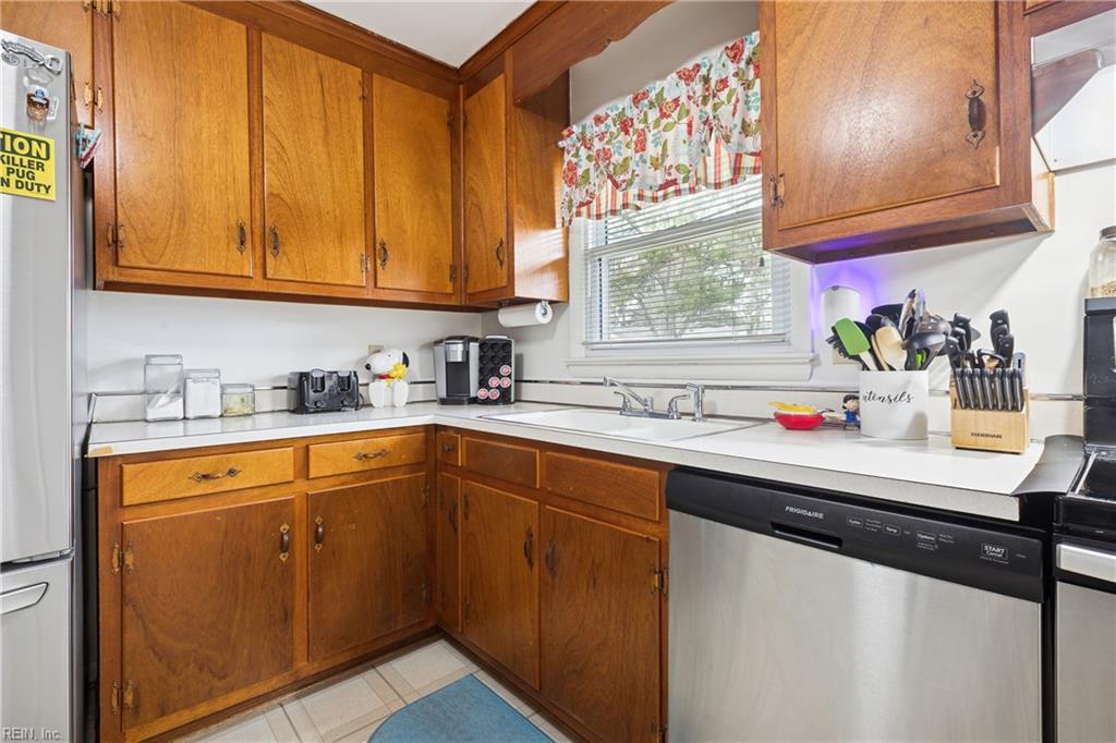 176 Hawthorne Drive Newport News VA 23602