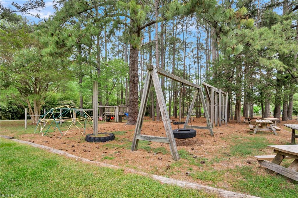 222 Sherwood Forest Williamsburg VA 23188