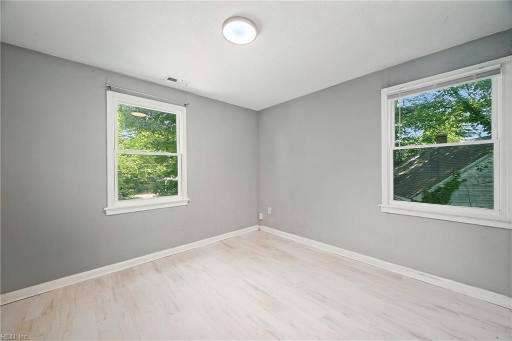 819 19th Place Newport News VA 23607