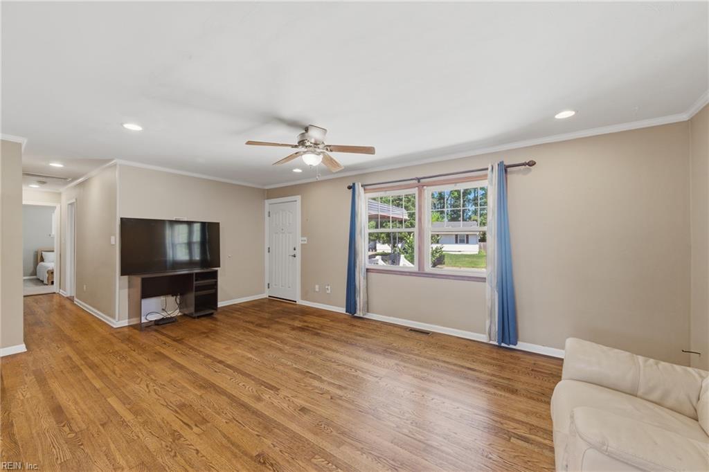 26 Prince William Road Newport News VA 23608