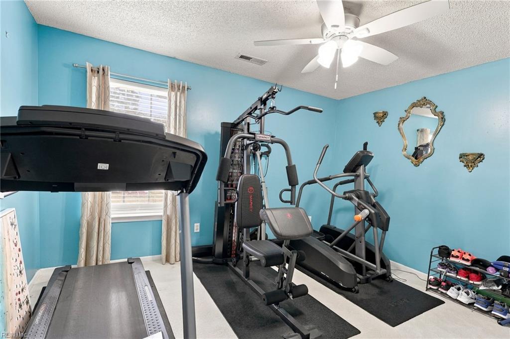 830 Holbrook Drive Newport News VA 23602