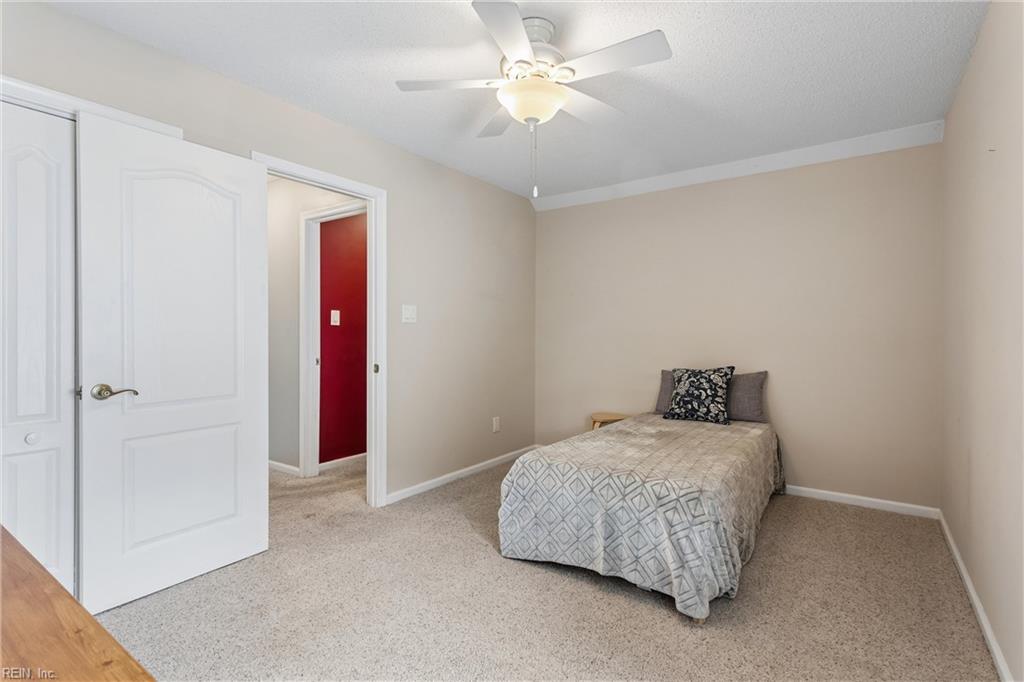 119 E Wedgwood Drive Yorktown VA 23693