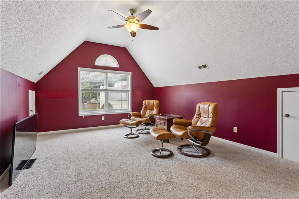 119 E Wedgwood Drive Yorktown VA 23693