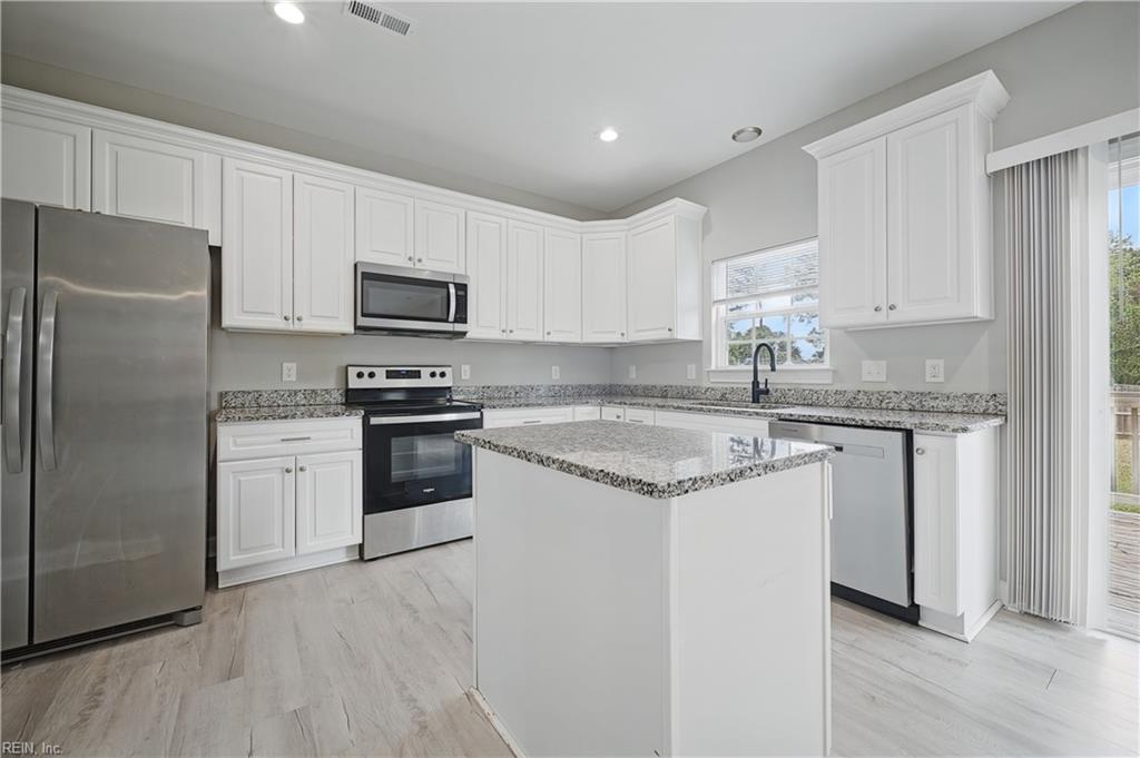 6109 Roanoke Avenue Newport News VA 23605