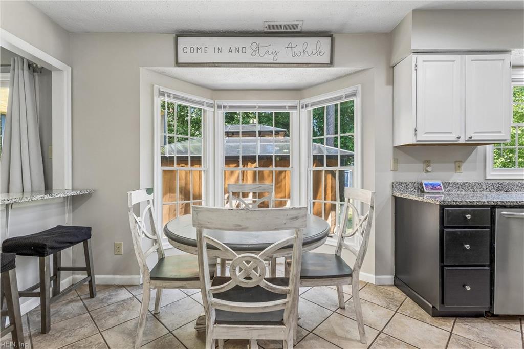 312 Blacksmith Arch Yorktown VA 23693