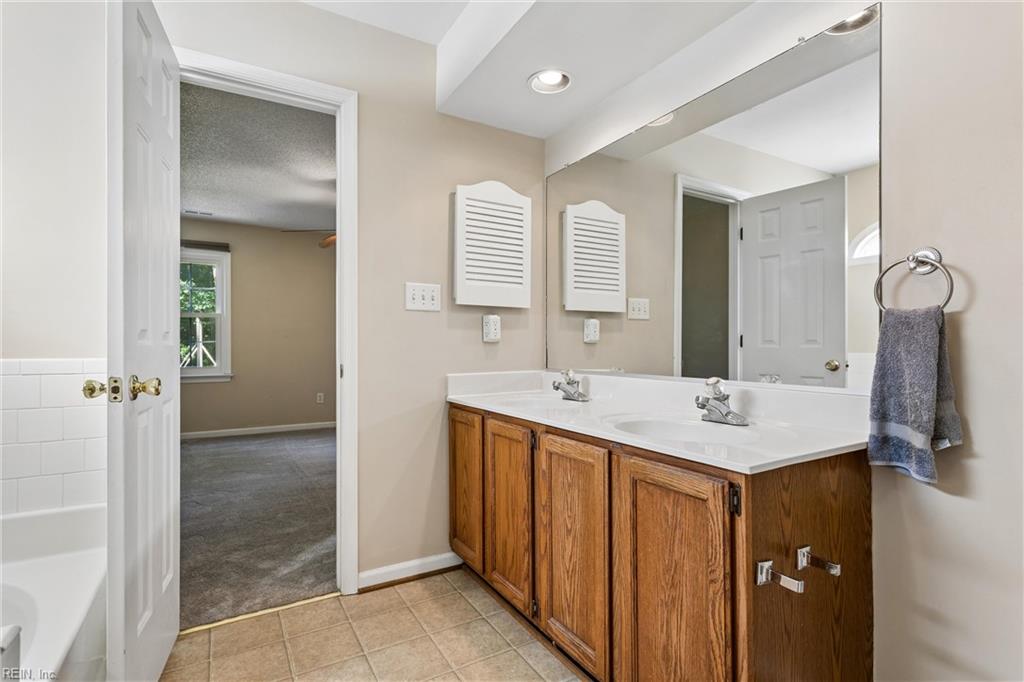115 Blackberry Bend Yorktown VA 23693
