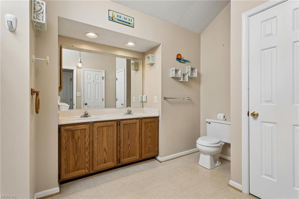 115 Blackberry Bend Yorktown VA 23693