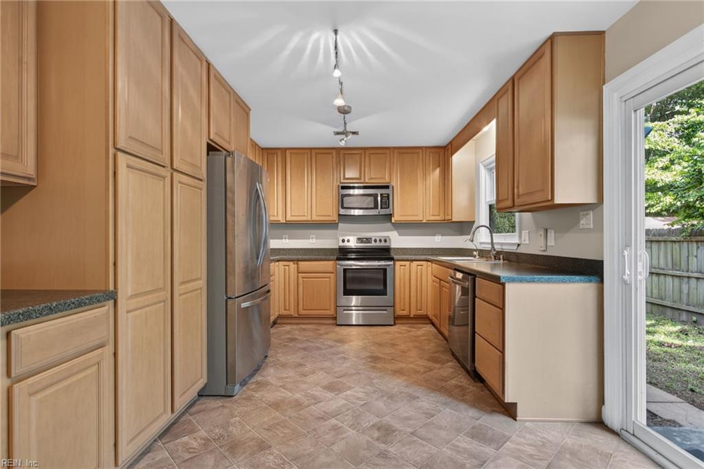 614 Woods Road Newport News VA 23601