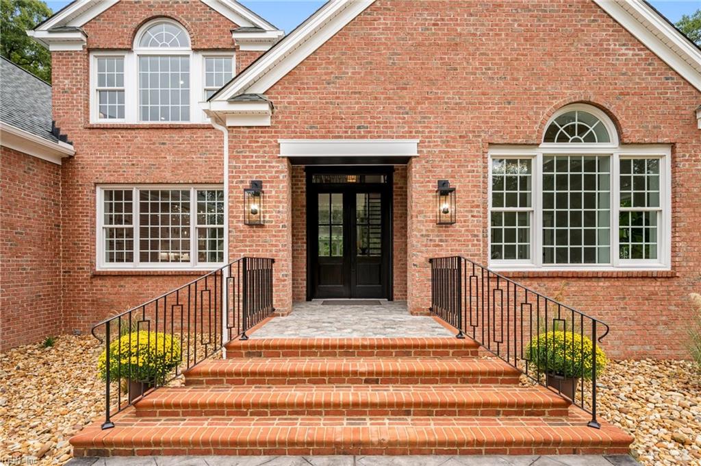 110 Jameswood Williamsburg VA 23185