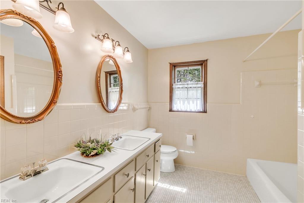 352 Wendwood Drive Newport News VA 23602