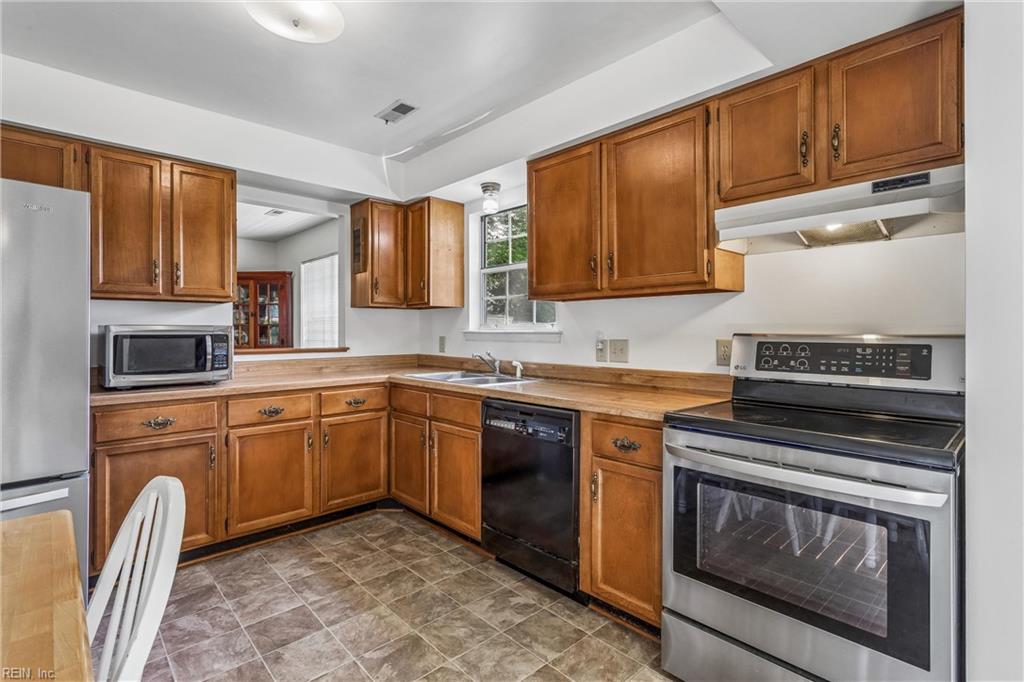 188 Abbey Court Newport News VA 23602