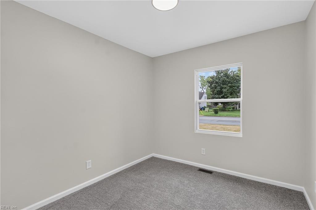 228 Colony Road Newport News VA 23602