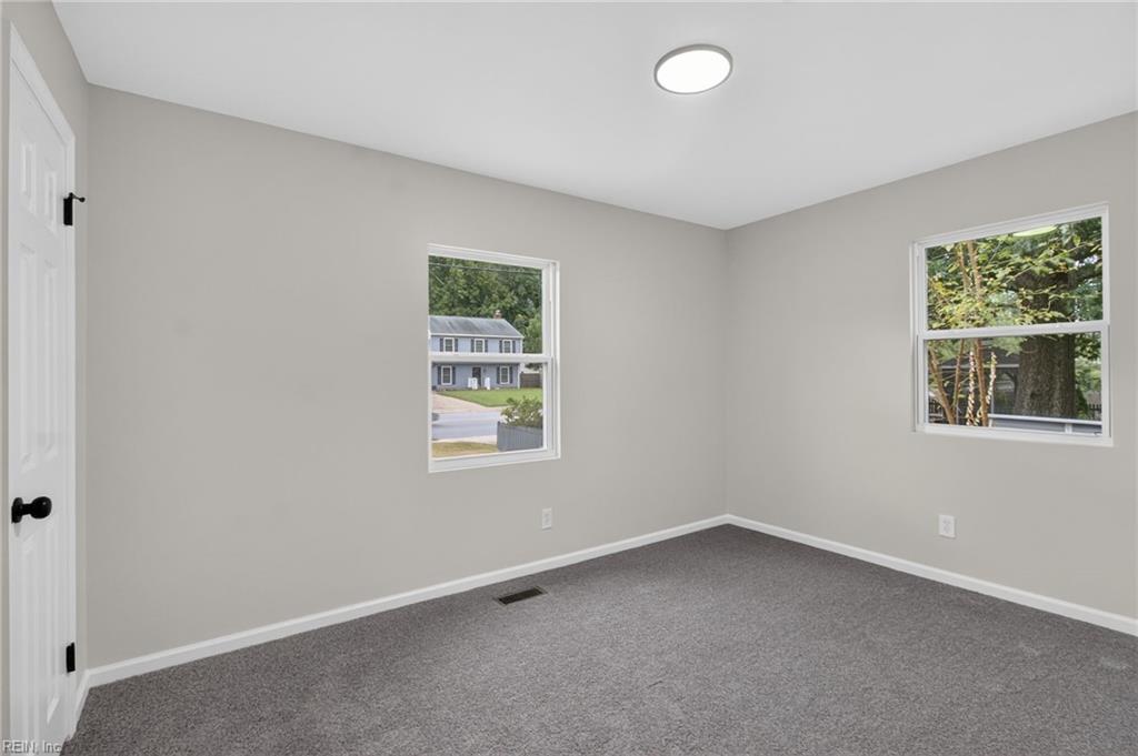 228 Colony Road Newport News VA 23602