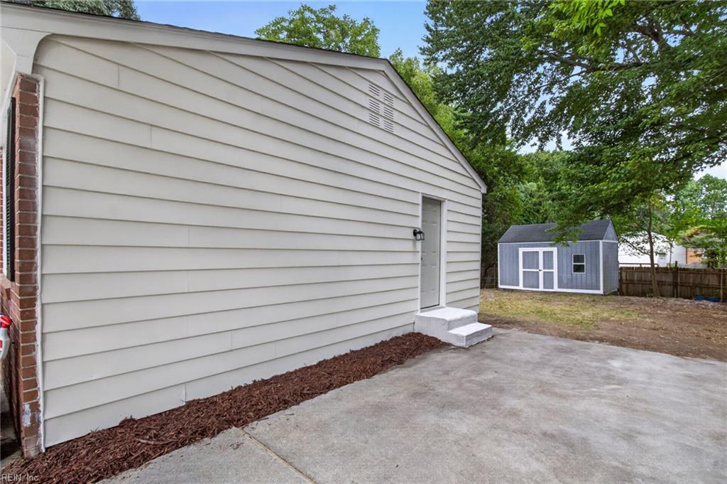 228 Colony Road Newport News VA 23602