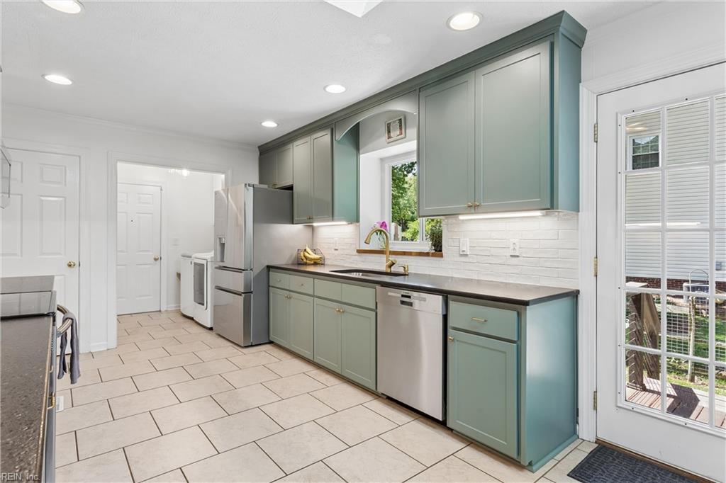 100 Quantico Loop Yorktown VA 23693