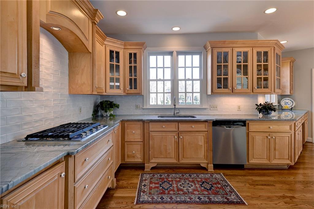 1628 Founders Hill N Williamsburg VA 23185