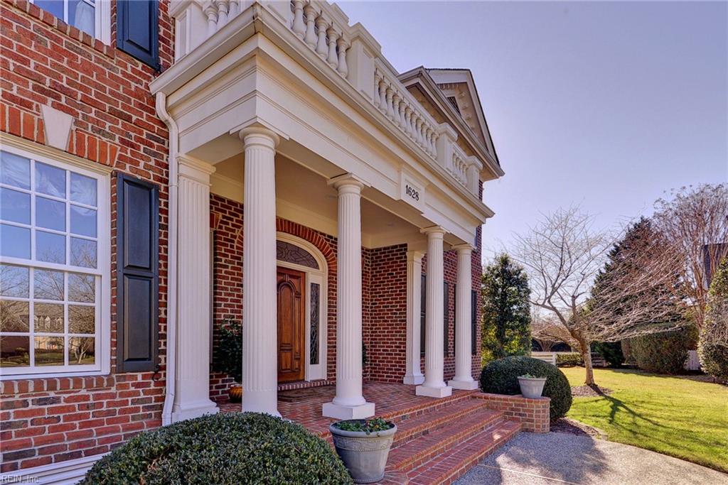 1628 Founders Hill N Williamsburg VA 23185