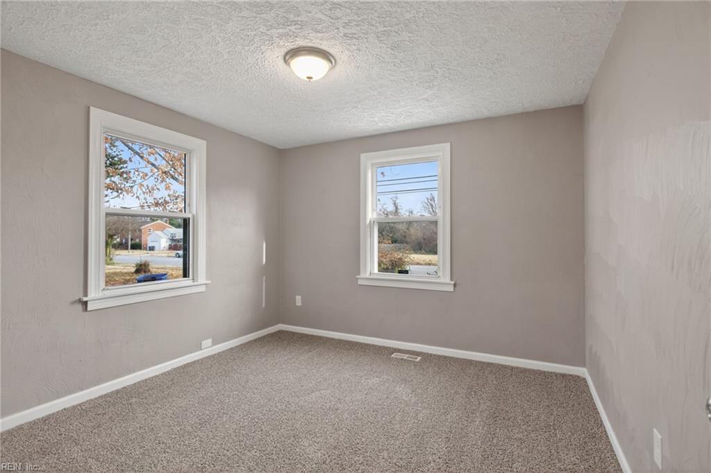 1809 Roanoke Avenue Newport News VA 23607