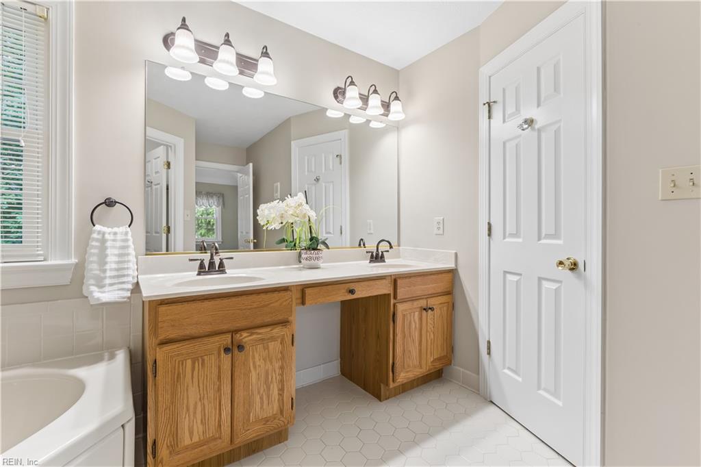 508 Birkdale Court Yorktown VA 23693
