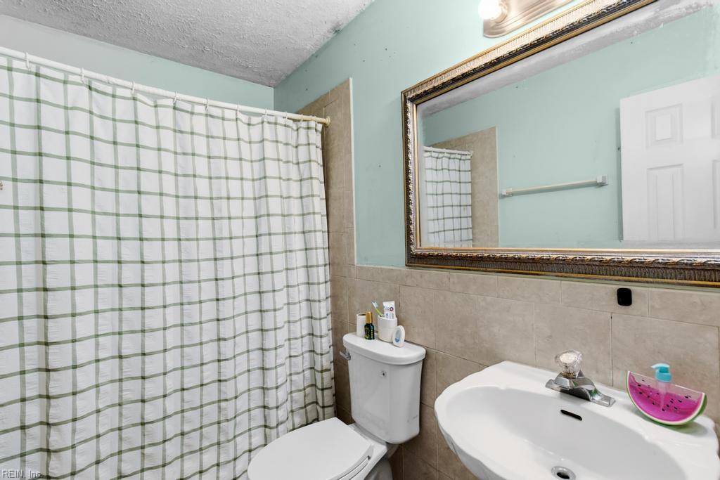 6353 Bolling Brook Lane Gloucester VA 23061