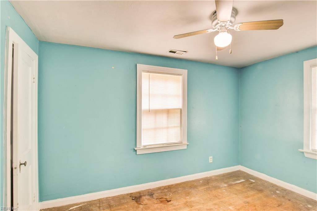 704 James Drive Newport News VA 23605