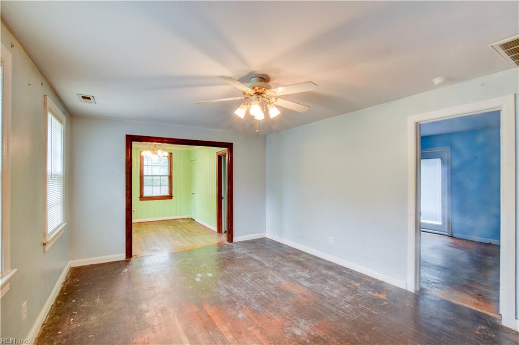 704 James Drive Newport News VA 23605
