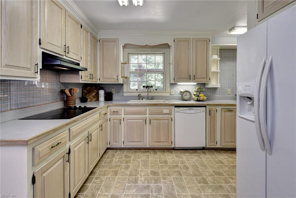 265 E Queens Drive Williamsburg VA 23185