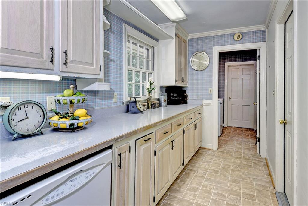 265 E Queens Drive Williamsburg VA 23185