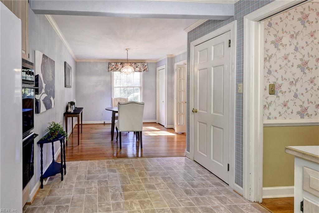 265 E Queens Drive Williamsburg VA 23185