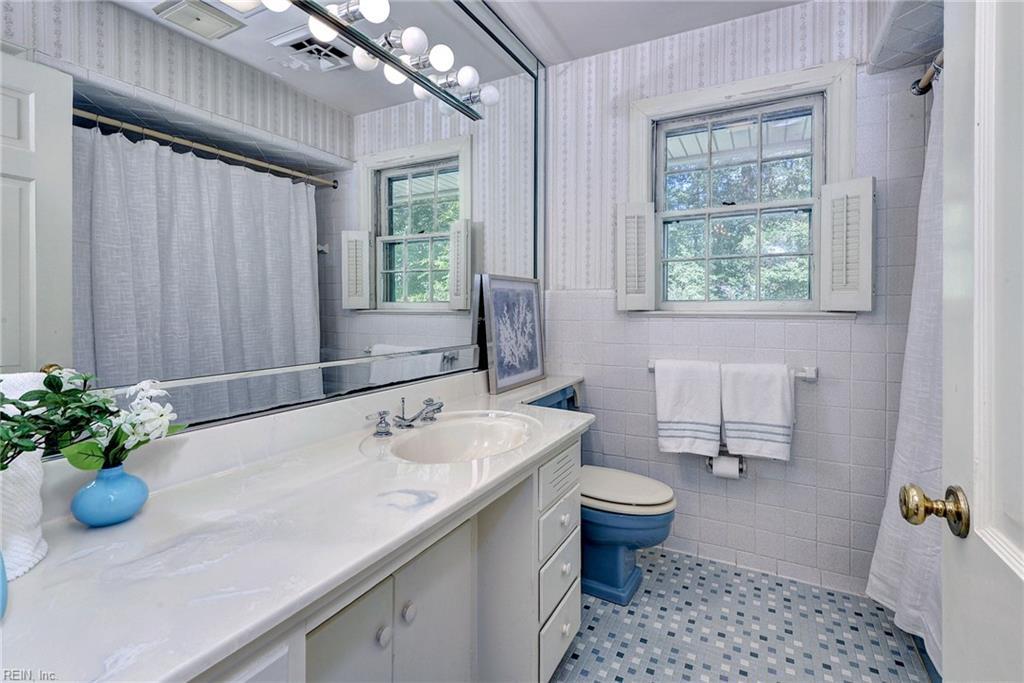 265 E Queens Drive Williamsburg VA 23185