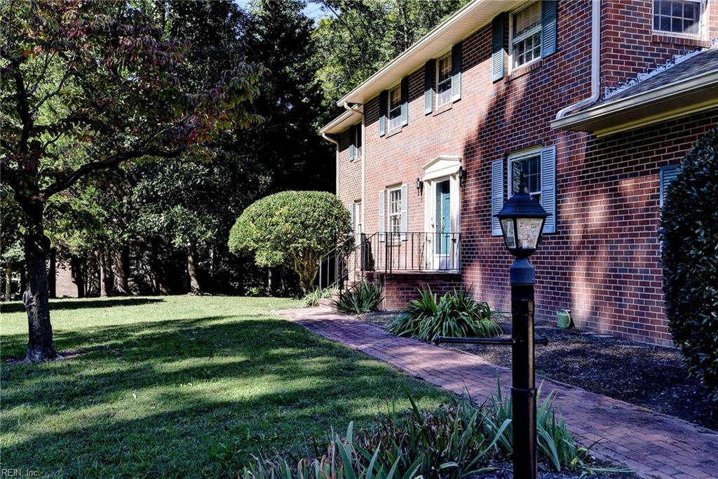 265 E Queens Drive Williamsburg VA 23185