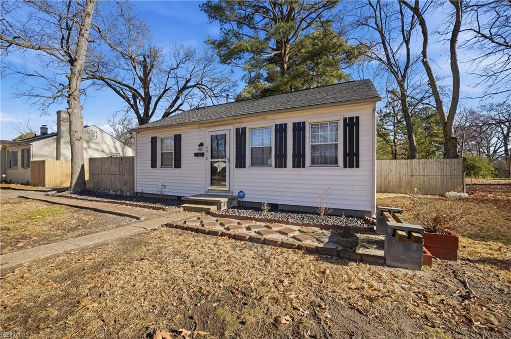 5912 Andrew Place Newport News VA 23605