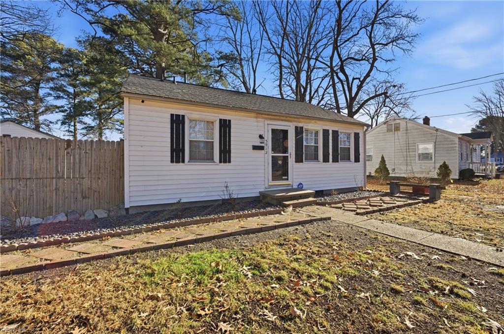 5912 Andrew Place Newport News VA 23605