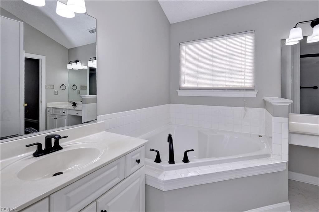 119 Aberfeldy Way Yorktown VA 23693