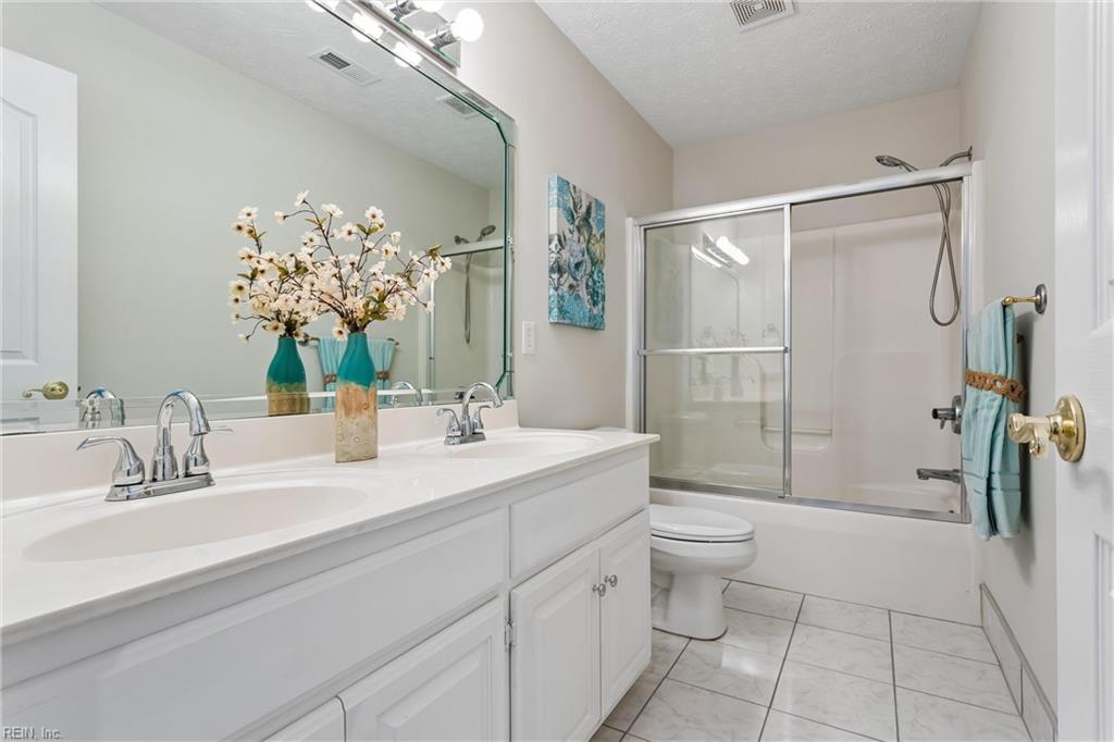 232 Pasture Lane Yorktown VA 23693