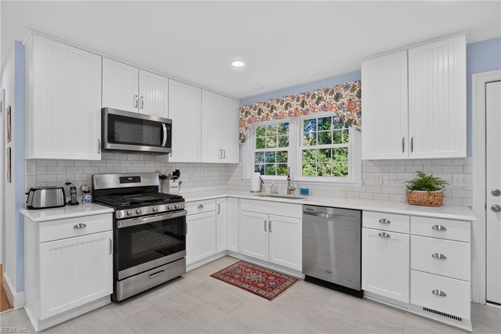 24 Beverly Hills Drive Newport News VA 23606