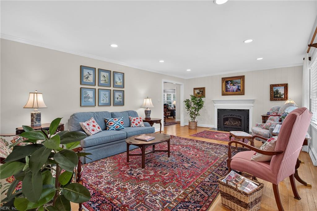 24 Beverly Hills Drive Newport News VA 23606