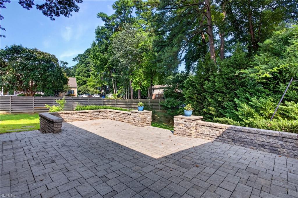 24 Beverly Hills Drive Newport News VA 23606