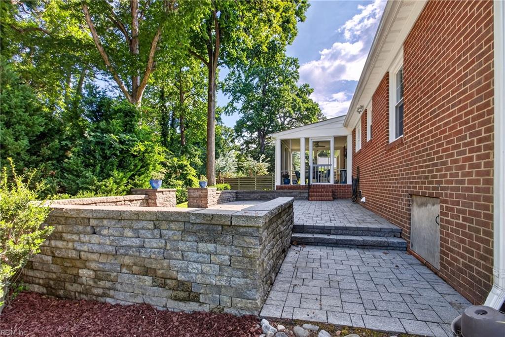 24 Beverly Hills Drive Newport News VA 23606